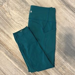 Lululemon leggings with pockets